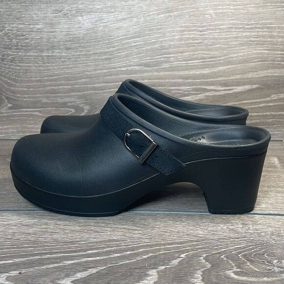 Crocs Sarah Black Rubber Women’s Sz 7 Slip On Buckle Strap Heeled Clogs Mules - Picture 3 of 11